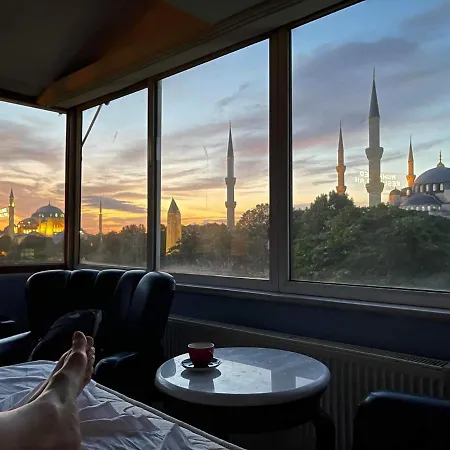 Optimist Hotell 3*