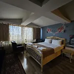 Hotel Optimist