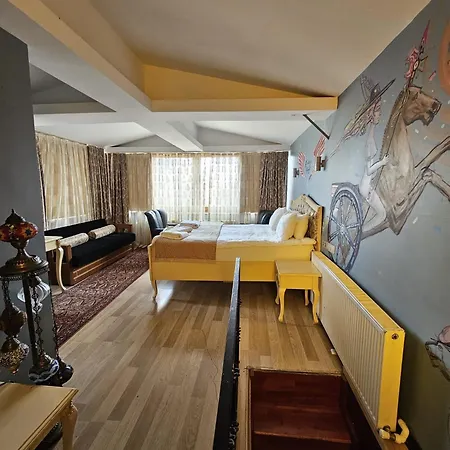 Optimist 3* Istanbul